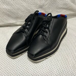 Stella McCartney platform ankle sneakers. Size 39 1/2.  Black & white.
